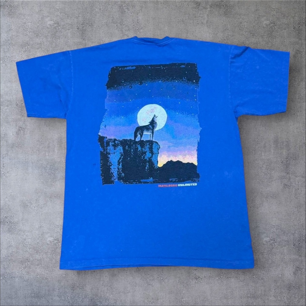 Vintage 90s Marlboro Unlimited “Howling Lone Wolf” Pocket Shirt/ Sz: XL